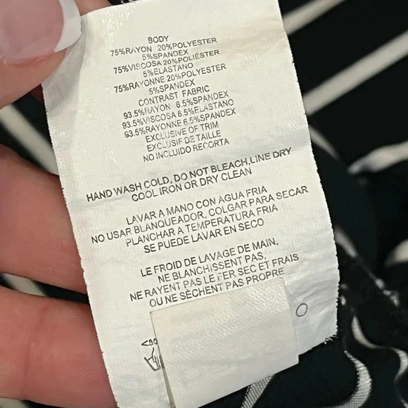 ❤️ 2/$11 Bebe Y2K Bead Embellished Halter Black White Striped Womens Top size XS - Picture 5 of 8